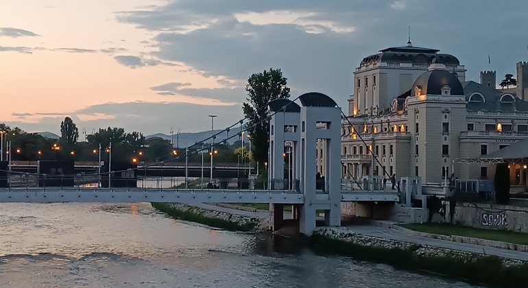 Architettura di Skopje: Safari in bicicletta attraverso il tempo Fornito da Vojislav Gushevski