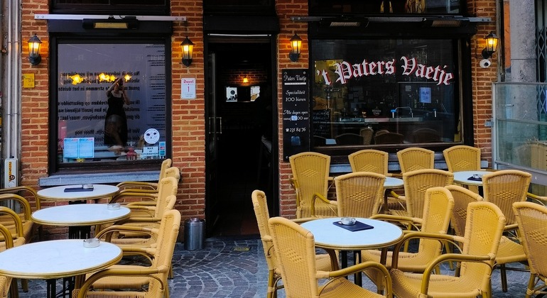 Tournée des bars d'Anvers dans la vieille ville Fournie par Urban Insight