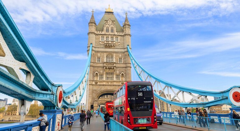 Easy Tour of London Provided by Frida Esono