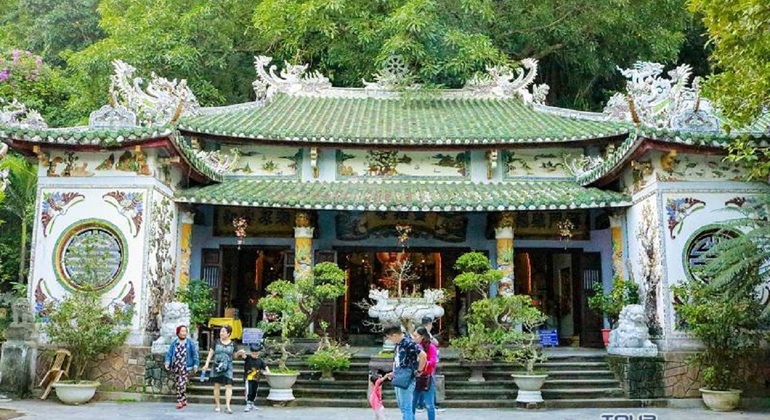 Montagnes de marbre, Lady Buddha et grotte d'Am Phu Fournie par Hoa Dang Travel