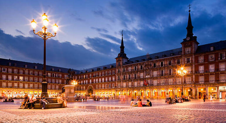 Madrid Essential Free Tour and Temple of Debod