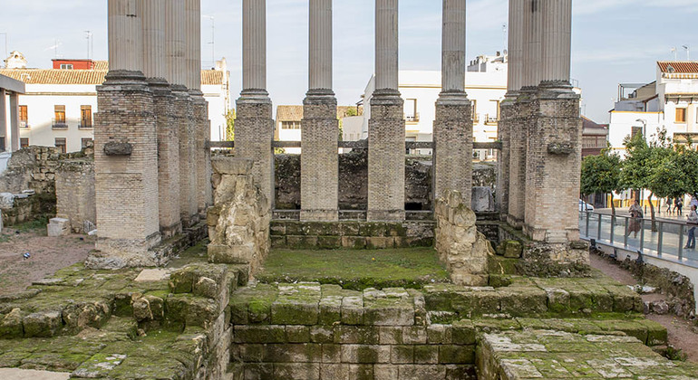 Sleepy Noodle Noon Tour - Wake up to Córdoba Provided by Experience Cordoba