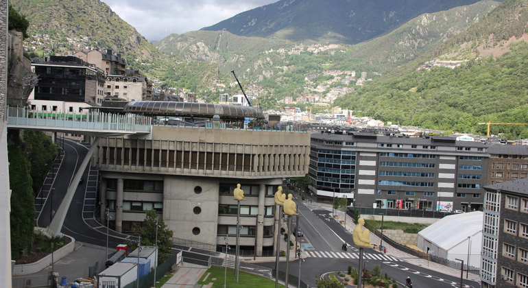 Andorre-la-Vieille : Vieille ville et zone commerciale, Andorra