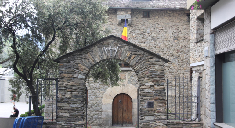 andorra-la-vella-casco-antiguo-eje-comercial-en-1