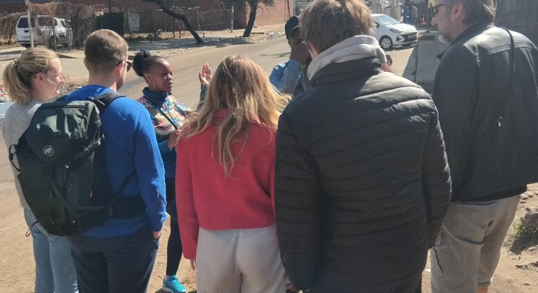 Visita à história e ao estilo de vida do Soweto Organizado por Nkululeko