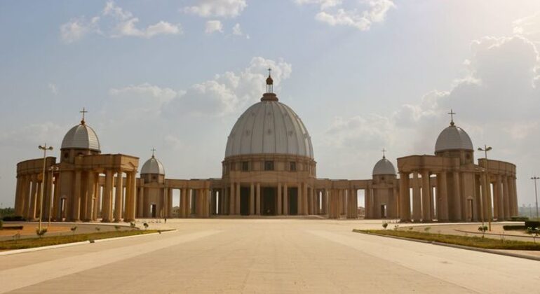 Yamoussoukro-Tour: Entdecken Sie die größte Basilika der Welt, Cote d'Ivoire