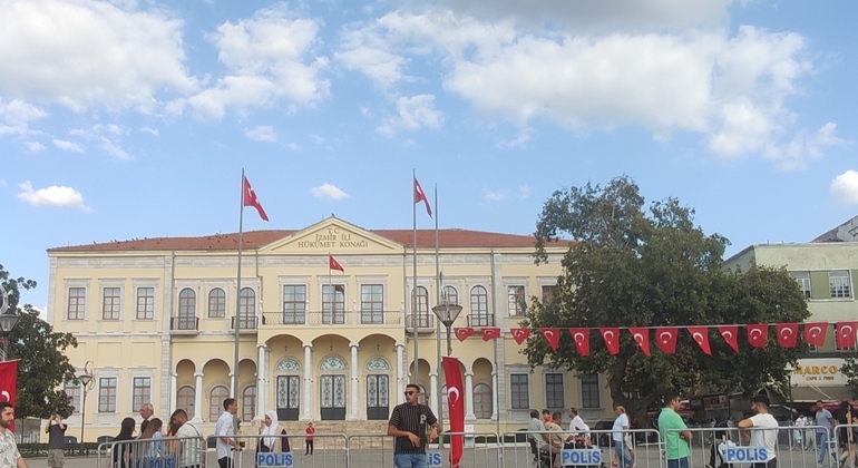 Cultural Tour by Strolling Around Kemeralti Bazaar Turkey — #1