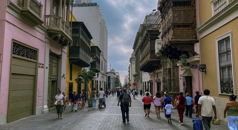 Free Tour Lima - História, Economia e Sociedade Organizado por Liquid Historic Tours 