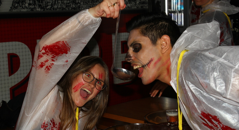 Porto Halloween Pub Crawl: 7 drink, giochi, ingresso al club VIP Portogallo — #1