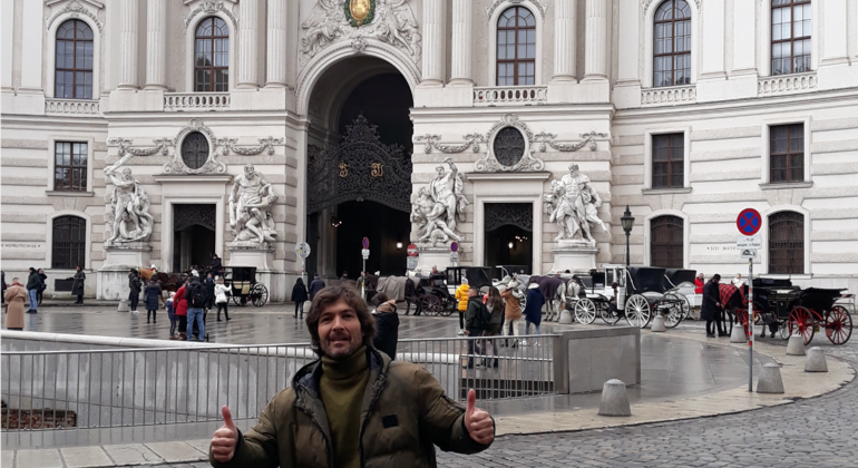 Viena: Cuando Cae el Atardecer Operado por Martin