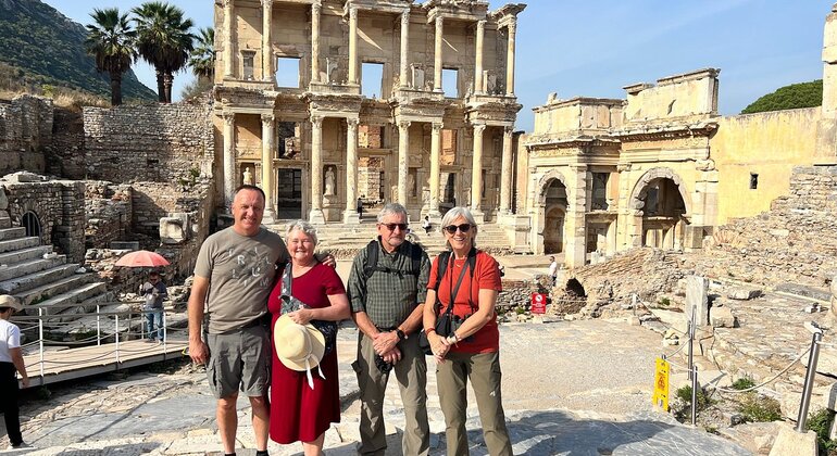 small-group-adventure-in-ephesus-es-8