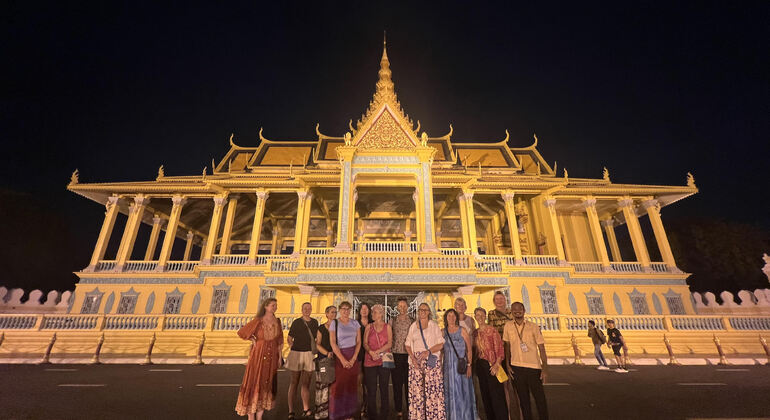 Tour gratuito dei punti salienti di Phnom Penh e delle gemme nascoste Fornito da Martin John