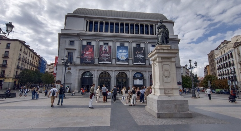 Visita libera: Puerta del Sol e Madrid de los Austrias Fornito da Guillermo Cano