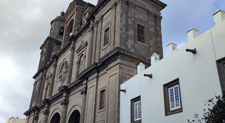 Historical center - Palmas de Gran Canaria - Official Guide Provided by Nauzet