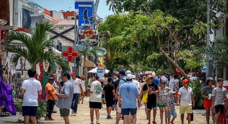 descubre-la-vibrante-quinta-avenida-de-playa-del-carmen-es-4