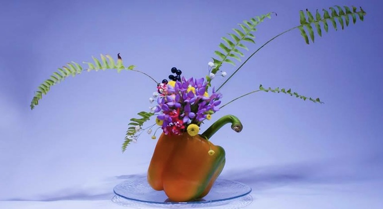 Ikebana: Explore a arte japonesa de arranjo de flores