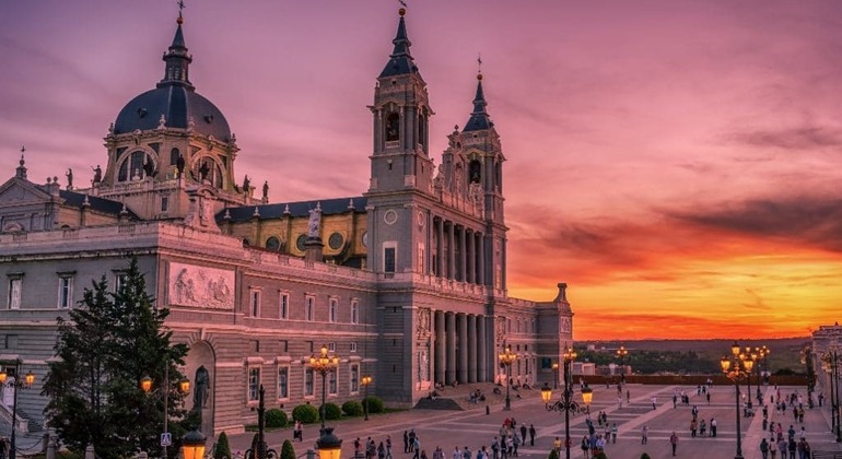 Passeio a pé gratuito à descoberta de Madrid