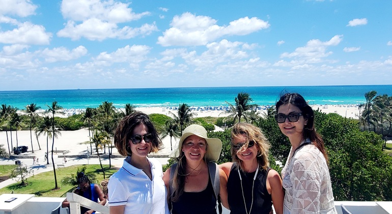 Lo Mejor de South Beach: Lugares de Interés y Joyas Ocultas Operado por SoBeach Tours 