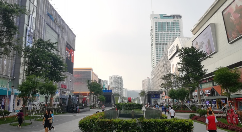 Shenzhen Biggest Electronic Markets Tour - Shenzhen | FREETOUR.com