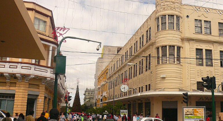 Explore la Ciudad de Guatemala como un Lugareño Operado por Marlon Mendez