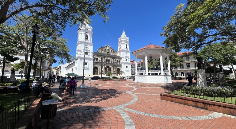 Perdidos en el Tiempo: La Experiencia Definitiva en el Casco Antiguo