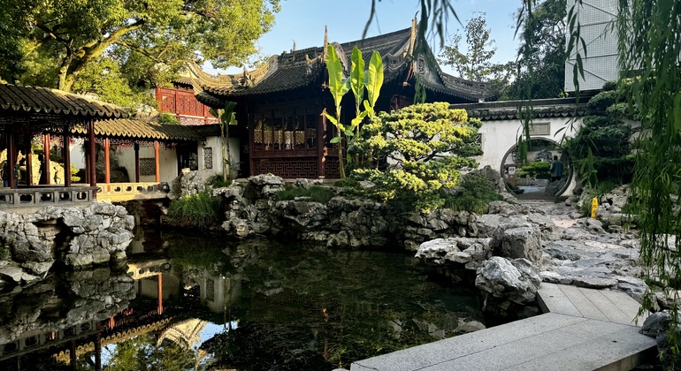 Shanghai Free Guided Tour in Yu Garden  Provided by China Voyager