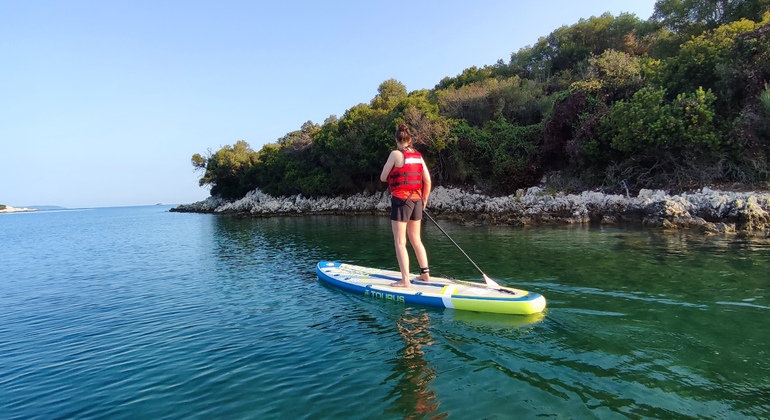 stand-up-paddle-tour-around-the-islands-of-ksamil-es-1