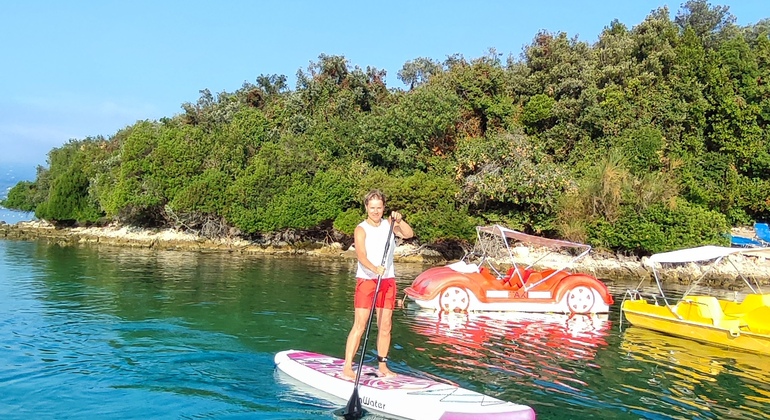 stand-up-paddle-tour-around-the-islands-of-ksamil-en-19