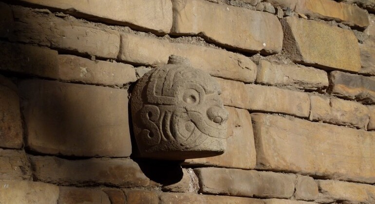 chavin-ruins-the-pre-inca-citadel-lake-querococha-en-4