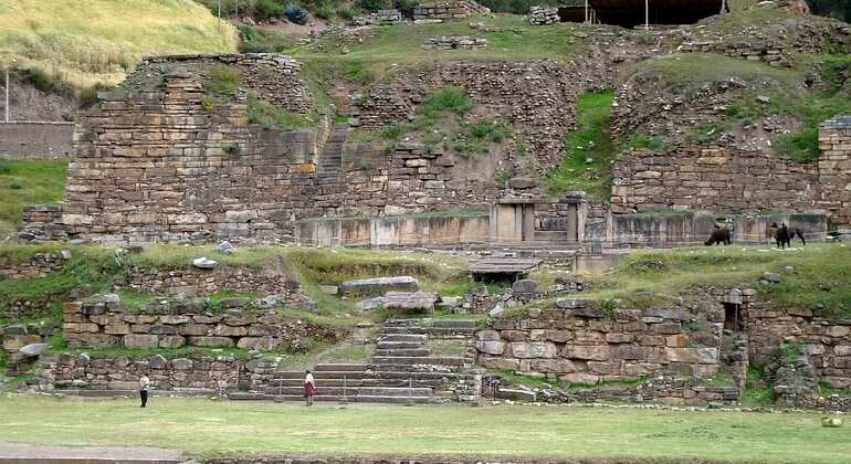 chavin-ruins-the-pre-inca-citadel-lake-querococha-en-9