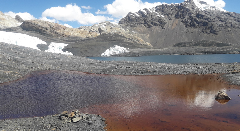 hike-to-the-stunning-pastoruri-glacier-en-3