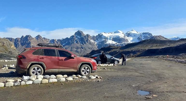 hike-to-the-stunning-pastoruri-glacier-en-5