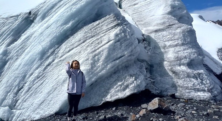 hike-to-the-stunning-pastoruri-glacier-en-11