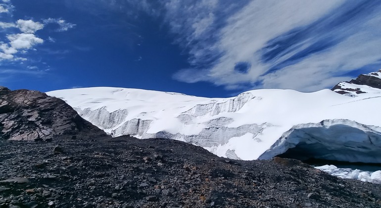 hike-to-the-stunning-pastoruri-glacier-en-12