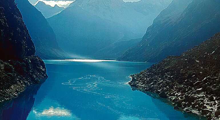 paron-lake-tour-in-the-heart-of-cordillera-blanca-es-14