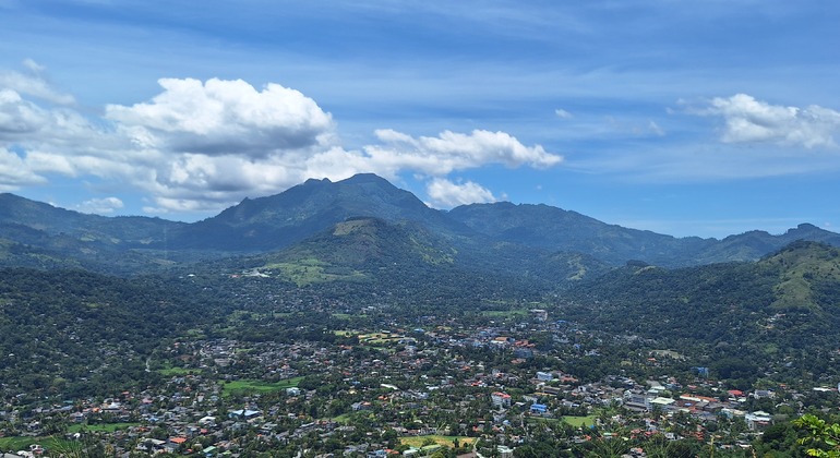 Zugfahrt bis zur letzten Bahnstation Sri Lankas Bereitgestellt von Oshan Wanasinghe