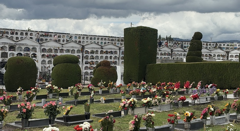 descubre-las-lajas-el-cementerio-de-tulcan-es-5