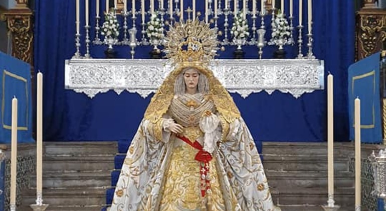 Free Tour Visit the Besamanos of the Immaculate Conception Festivity