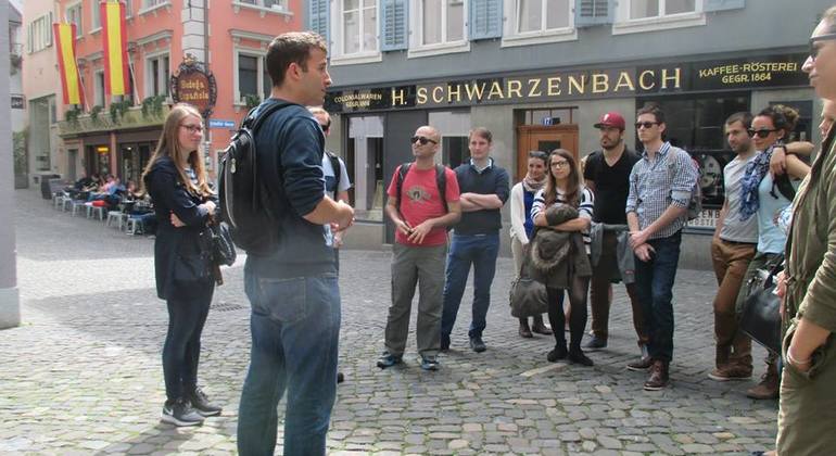 Visite panoramique de la vieille ville de Zurich Fournie par Free Walking Tour Switzerland