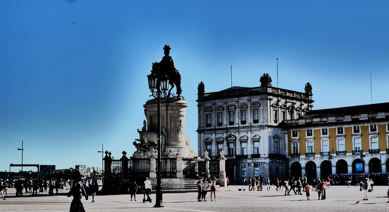 Free Tour: La Revolución de los Claveles en Lisboa Operado por Victor Garcia