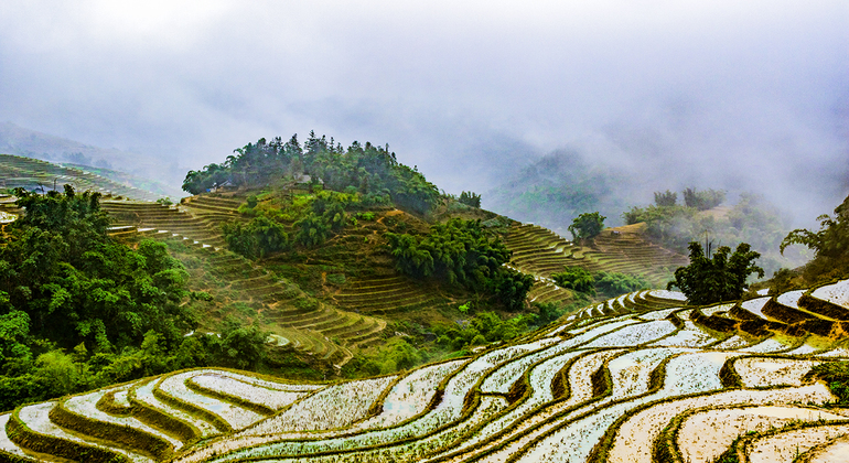 mountain-trekking-to-rice-terraced-fields-and-villages-en-6