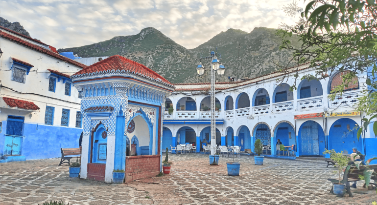 Early Morning Free Tour of Chefchaouen with a Local, Morocco