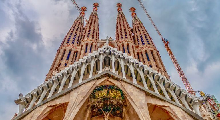 Gaudi and the secrets of Sagrada Familia - Exterior Tour Provided by Bonics Tours