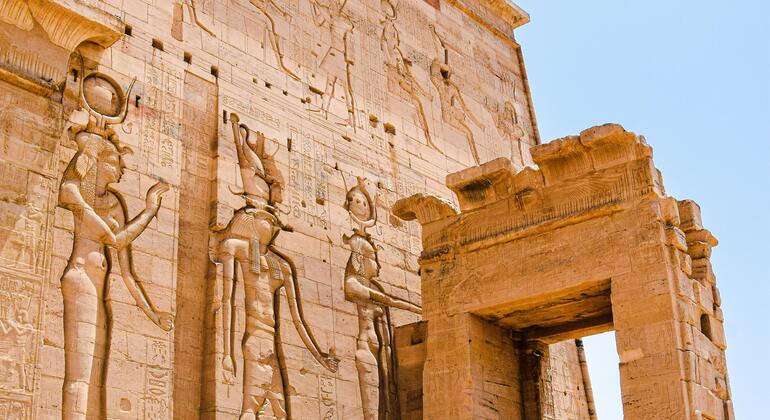 Aventura en Lancha Motora por el Templo de Philae y el Obelisco de High Dam