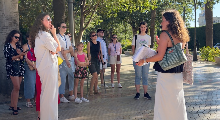 Free Tour of Málaga: History and Architecture Provided by Maria