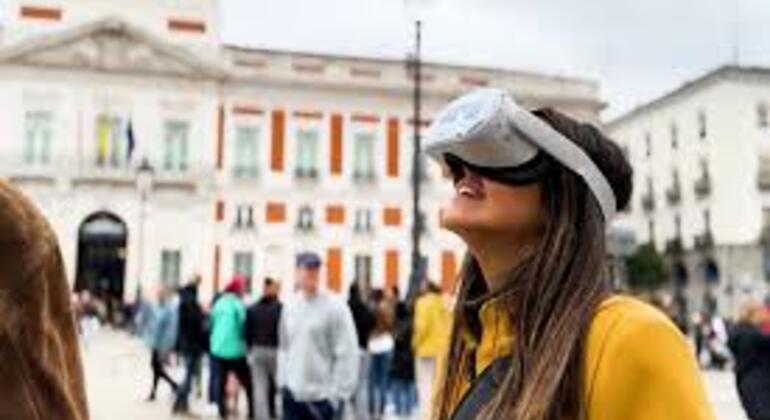 Découvrez Madrid avec des lunettes de réalité virtuelle Fournie par El Gato Negro Tours