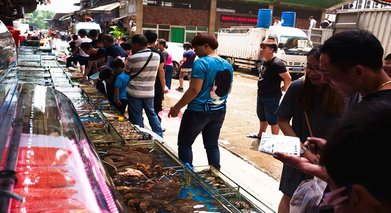 1 Day Guangzhou Seafood and Scenic Spot Tour Provided by Kenny Qin