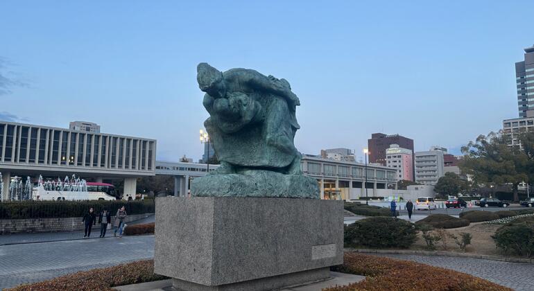 hiroshima-peace-memorial-park-walking-tour-es-5