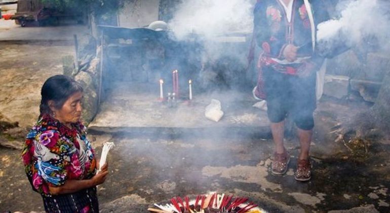 Tour a las Cuevas Mayas Sagradas y Ceremonia de Fuego