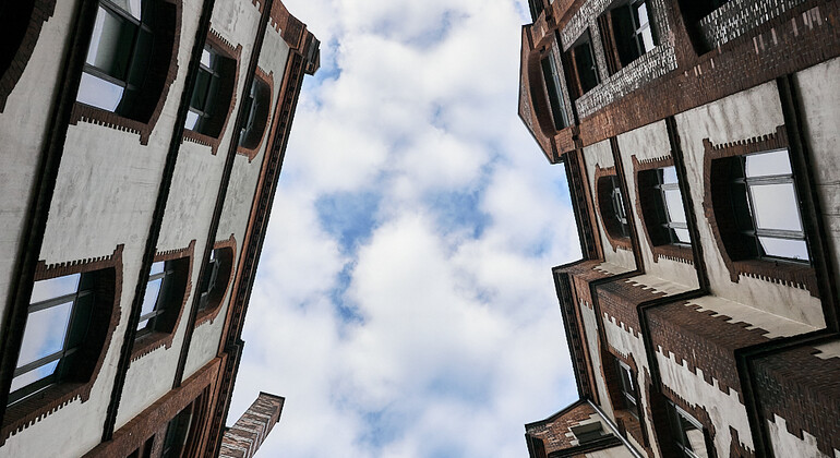 discover-hamburgs-speicherstadt-trade-secrets-en-12